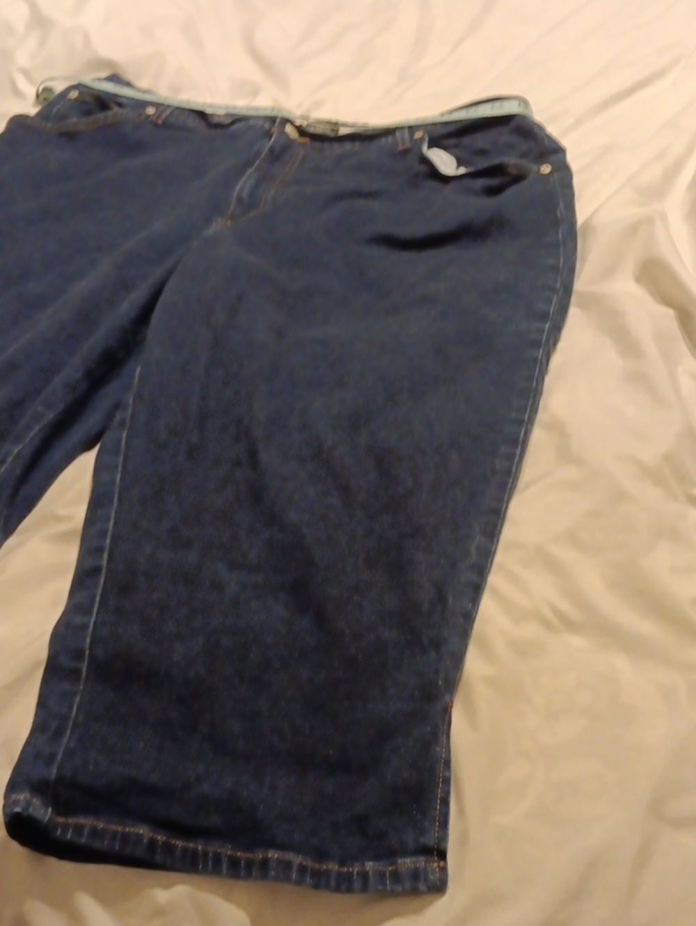 Faded Glory Dark Blue Women's Cropped Jeans 24w